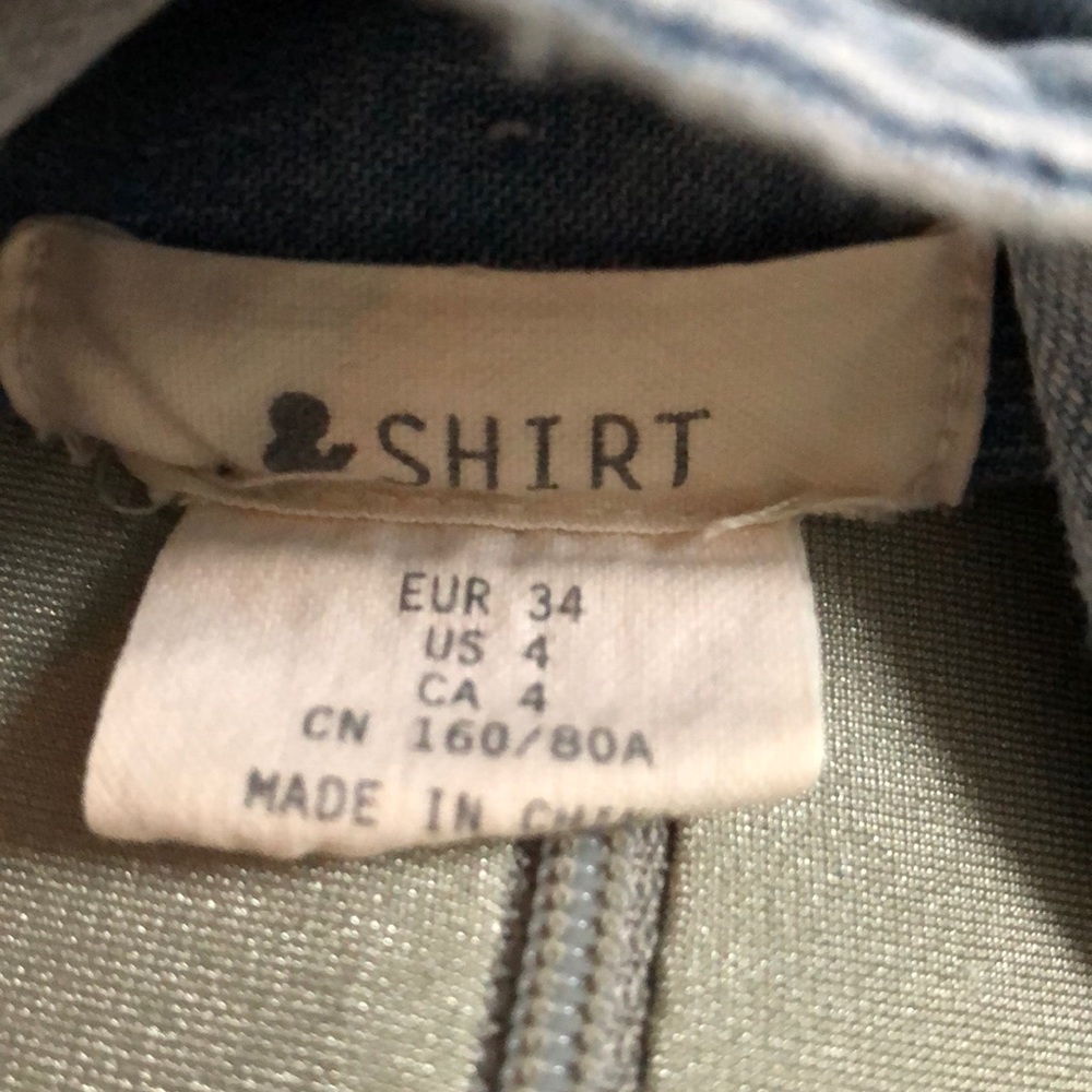 Distressed jean jacket - Picture 7 of 7